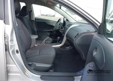 2009 Toyota Corolla S z USA, uszkodzony, nr VIN 1NXBU40E19Z022431